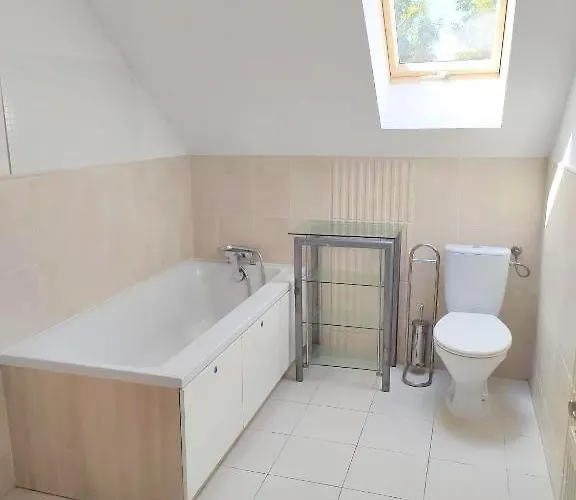 Joanna Quarto em Acomodações Particulares *